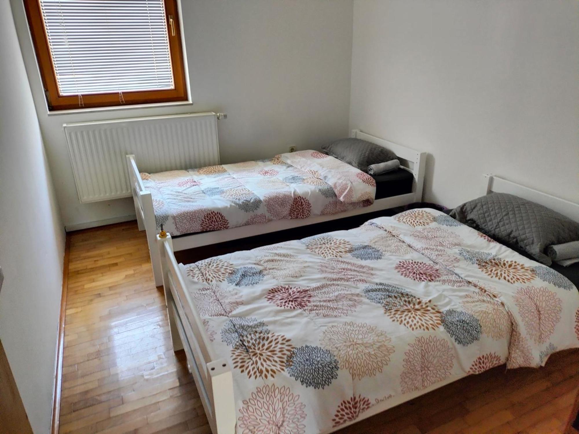 Exotic Nature Hostel Sarajevo Bagian luar foto